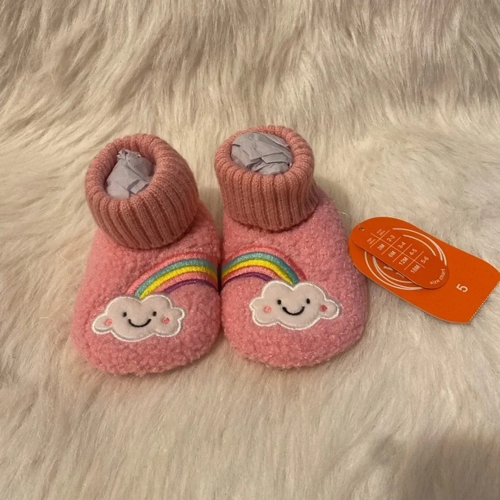 Wonder Nation Slippers Girls Size‎ 5 Pink Fuzzy Rainbow Bootie Shoes